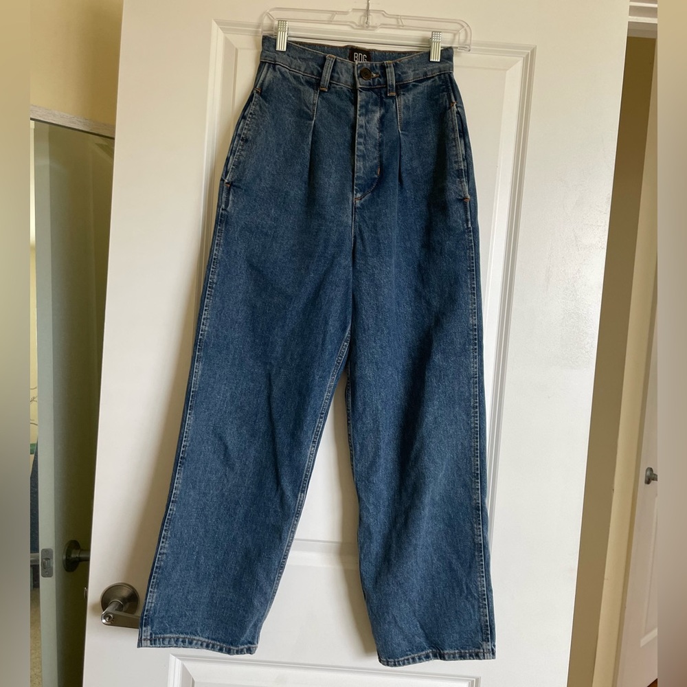 Urban Outfitters BDG Ultra High Rise Pleated Carrot Jean in Medium Wash Denim